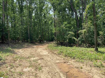 211 Gerald Drive sold lot in Clark Manor, Simpsonville, SC