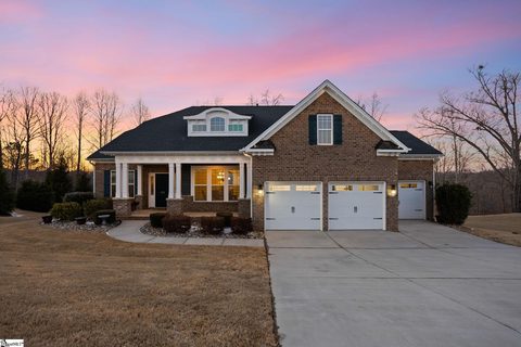 216 Scotts Bluff Drive sold home in Coachman Plantation, Simpsonville, SC