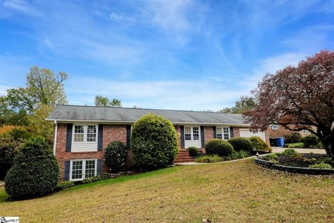 Homes in Del Norte, Greenville