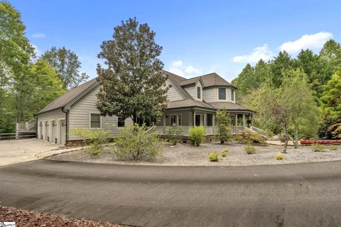 Homes in River Bluff, Cleveland