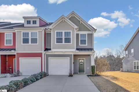386 Hague Drive sold townhome in Fairmont Ridge, Duncan, SC