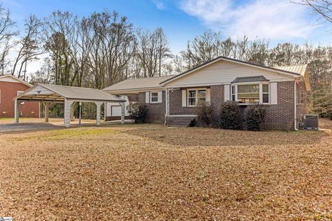 426 Meadowbrook Avenue sold home in Briarcliff Acres, Woodruff, SC