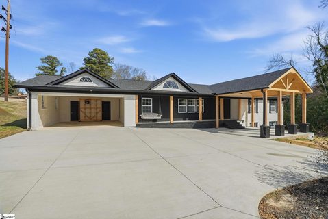 220 E Belvedere Road sold home in South Forest Estates, Greenville, SC