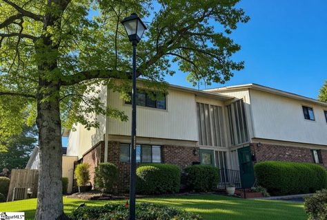 17 Briargate Place sold condo in Briarcreek, Greenville, SC