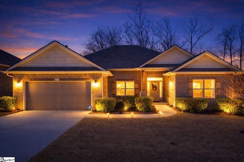 301 Beaver Lodge Way sold home in Hidden Lake Preserve, Greenville, SC