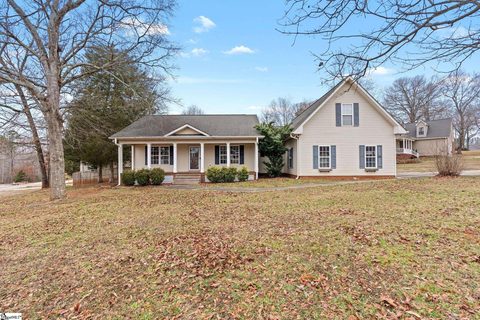 206 Forked Oak Way sold home in Three Oaks, Fountain Inn, SC