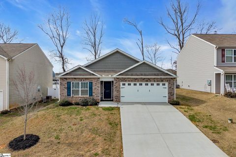 407 Sweetgrass Lane sold home in Cambridge Walk, Piedmont, SC