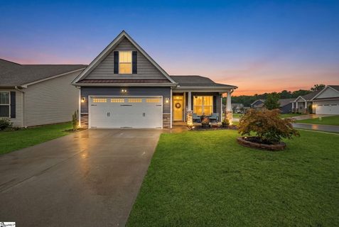 637 Ivywood Place