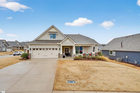 501 Wynstone Place
