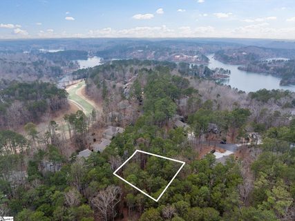 330 Long Reach Drive active lot in Keowee Key, Salem, SC