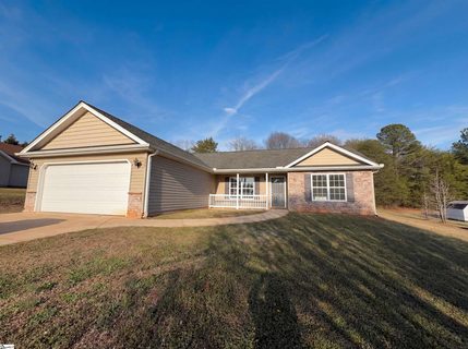 207 Heatherbrook Drive sold home in Heatherbrook, Lyman, SC