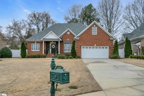 118 Banbury Circle sold home in Cedar Cove, Simpsonville, SC