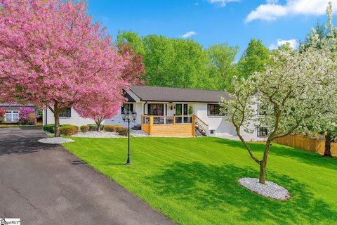Homes in Knollwood Heights, Mauldin
