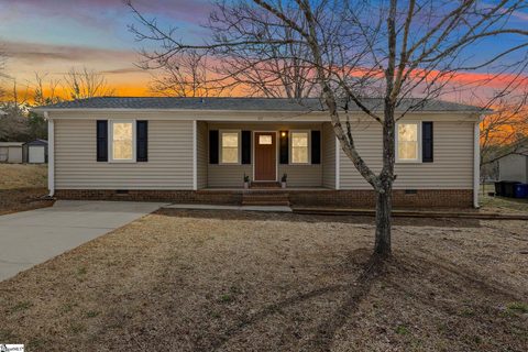 Homes in Vista Heights, Easley