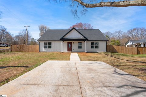 210 Sulphur Springs Drive sold home in Riverdale Acres, Greenville, SC