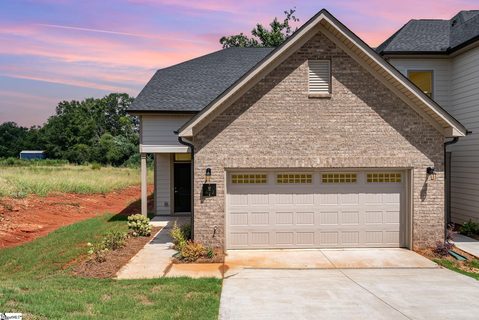 422 Palazzo Place active home in Blaize Ridge, Greer, SC