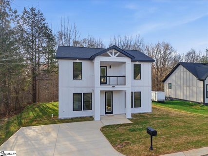 Homes in River Breeze, Greenville