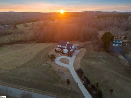 904 Laurelwood Way sold home in Laurelwood, Landrum, SC