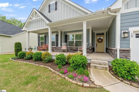 18 Pequot Drive