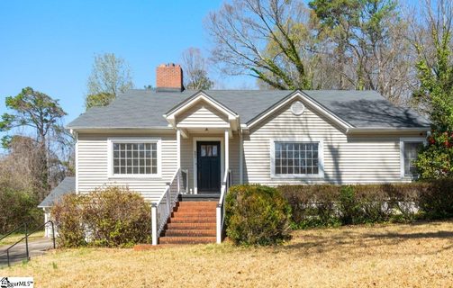 201 Augusta Street active home in Higgins Estate, Easley, SC