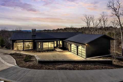 127 Crosswind Court active home in The Reserve At Lake Keowee, Sunset, SC