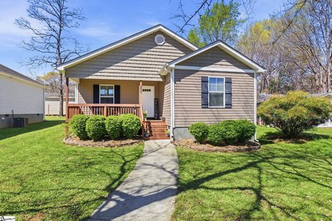 207 Ridgeway Drive pending home in E Lynne, Greenville, SC