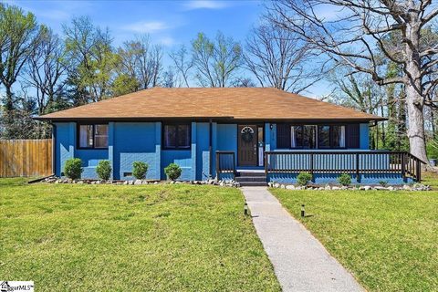 219 Seven Oaks Lane sold home in Camelot, Spartanburg, SC