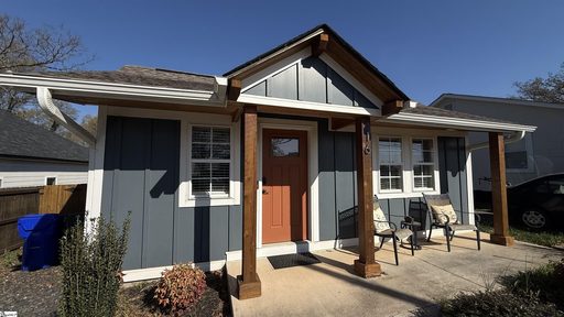 16 Crystal Avenue active home in Augusta Terrace, Greenville, SC
