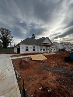608 Timber Grove Drive active home in Braxton Ridge, Simpsonville, SC
