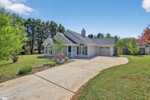 304 Golden Leaf Lane sold home in Maple Creek, Simpsonville, SC