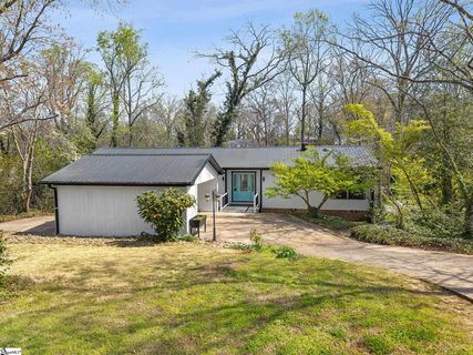 22 E. Indian Trail sold home in Seven Oaks, Taylors, SC