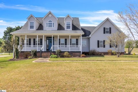 111 Stablechase Drive active home in Stratford Point, Greenville, SC