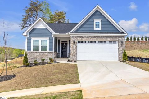 1040 Horse Whisper Run pending home in Claiborne, Landrum, SC