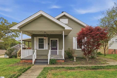 6 Crest Street pending home in Pacific Mills, Lyman, SC