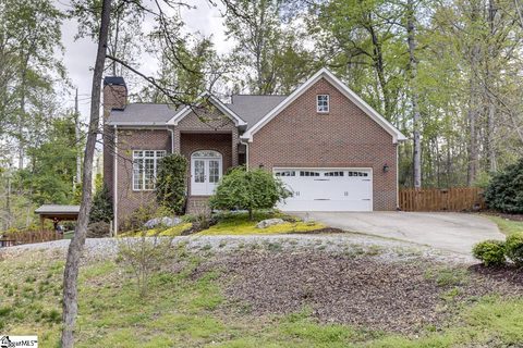 11 Eastwood Drive sold home in Old Mill Estate, Taylors, SC