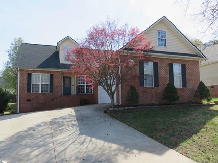 224 Riverrun Drive active home in Riverrun, Spartanburg, SC