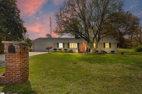 6 Colvin Road sold home in Heritage Hills, Greenville, SC