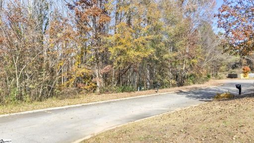 112 Joes Court active home in Briarpark, Easley, SC