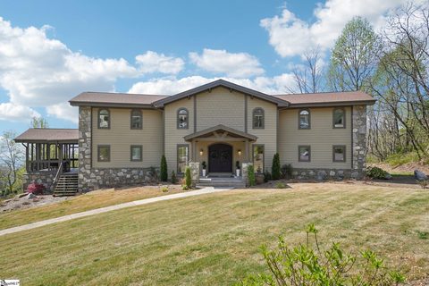 68 Raven Road active home in The Cliffs At Glassy, Landrum, SC