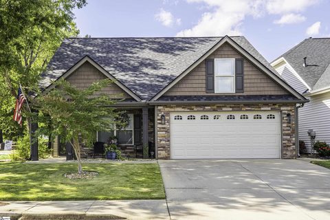 203 Medoc Lane