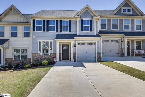 155 Moss Hollow Way