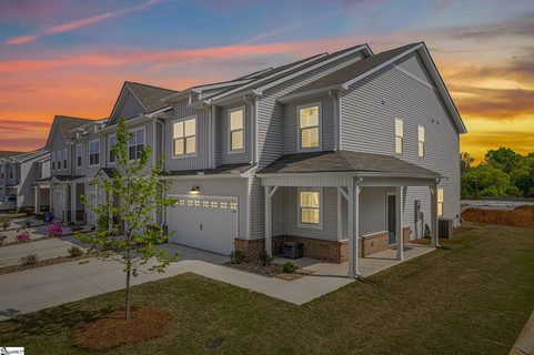 Homes in Holly Ridge, Greenville