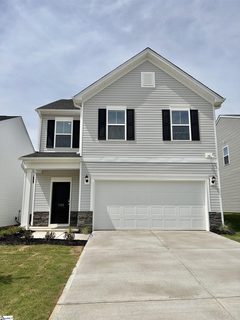 1122 Ogeechee Court active home in Halton Oaks, Spartanburg, SC