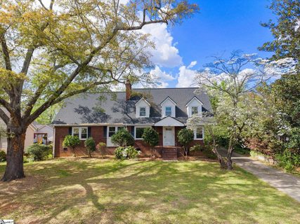305 E Faris Road active home in Augusta Road, Greenville, SC