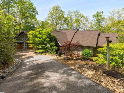 4004 Lake Adger Parkway active home in Lake Adger, Mill Spring, NC