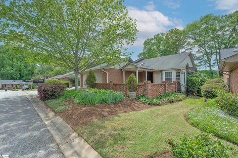 406 Swansgate Place active townhome in Swansgate, Greenville, SC