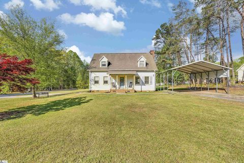 88 Old Boswell Road active home in Cox Ridge, Travelers Rest, SC