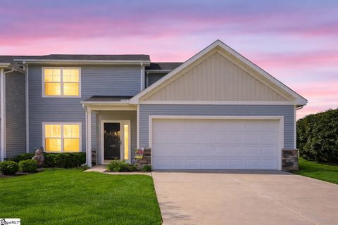 800 Stonebriar Street sold home in Townes At Brookwood, Simpsonville, SC