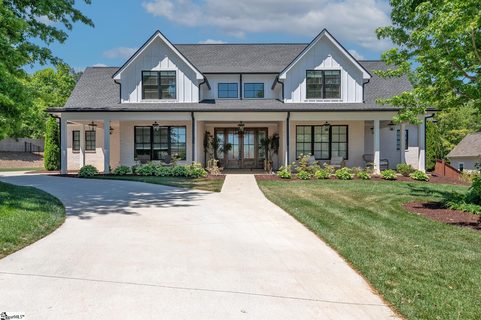 Homes in Stillwaters Of Lake Robinson, Taylors