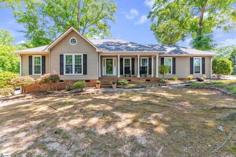 200 Spring Meadow Road sold home in Foxwood, Simpsonville, SC
